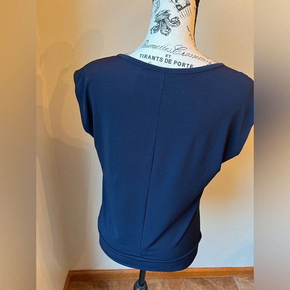 New York & Company Black Chiffon Sleeveless Pleated Keyhole Front Blouse - Picture 4 of 9